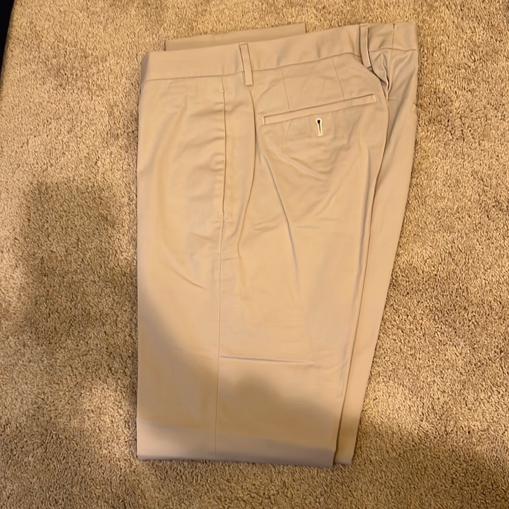 Bonobos Stretch Italian Trousers 31"x 32" in Grigio Pearl and Slim